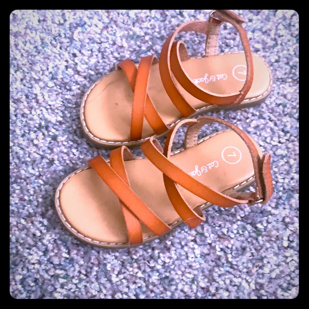 Cat & jack sandals size 7 toddler